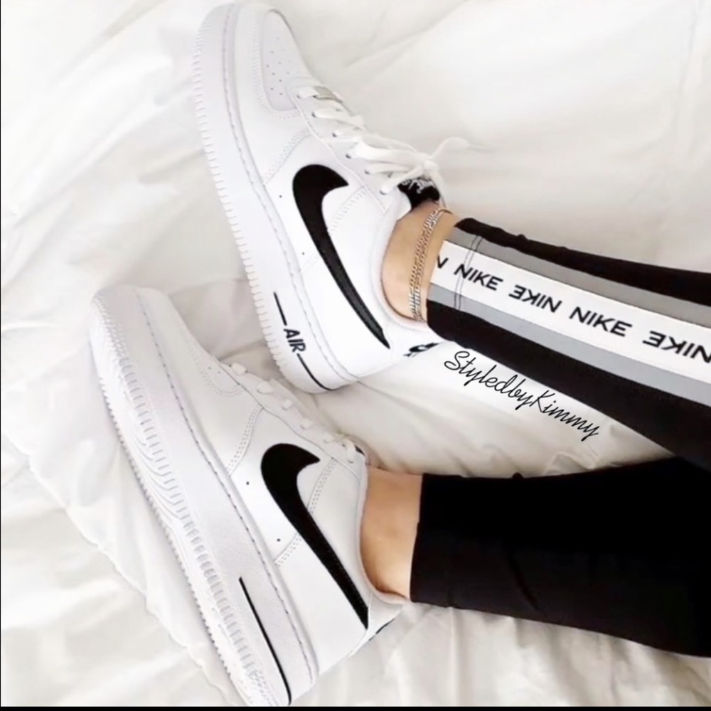 πΈ NIKE AIR FORCE 1 Sneakers Shoes AF1 White Black - Picture 12 of 12